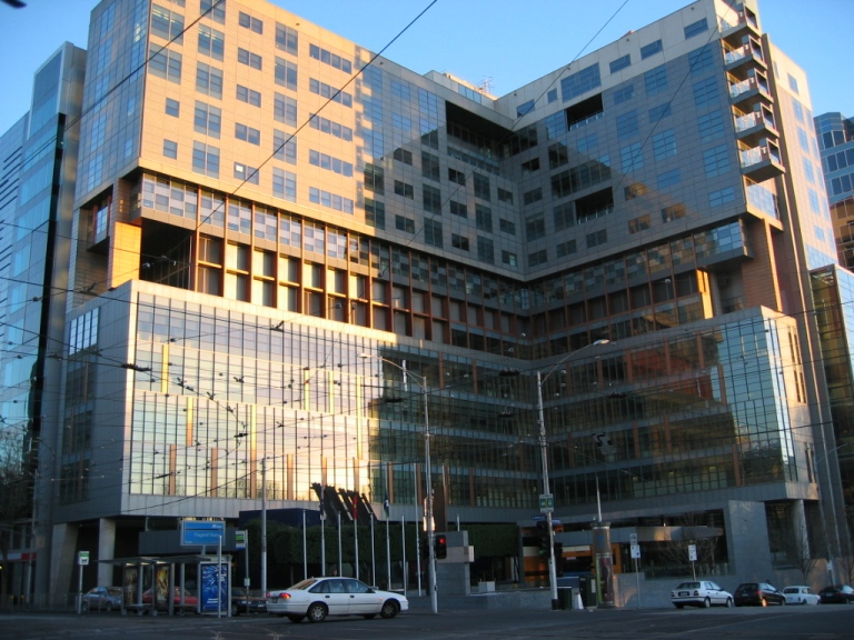 Fachada do edifício do Tribunal Federal da Austrália em Melbourne
